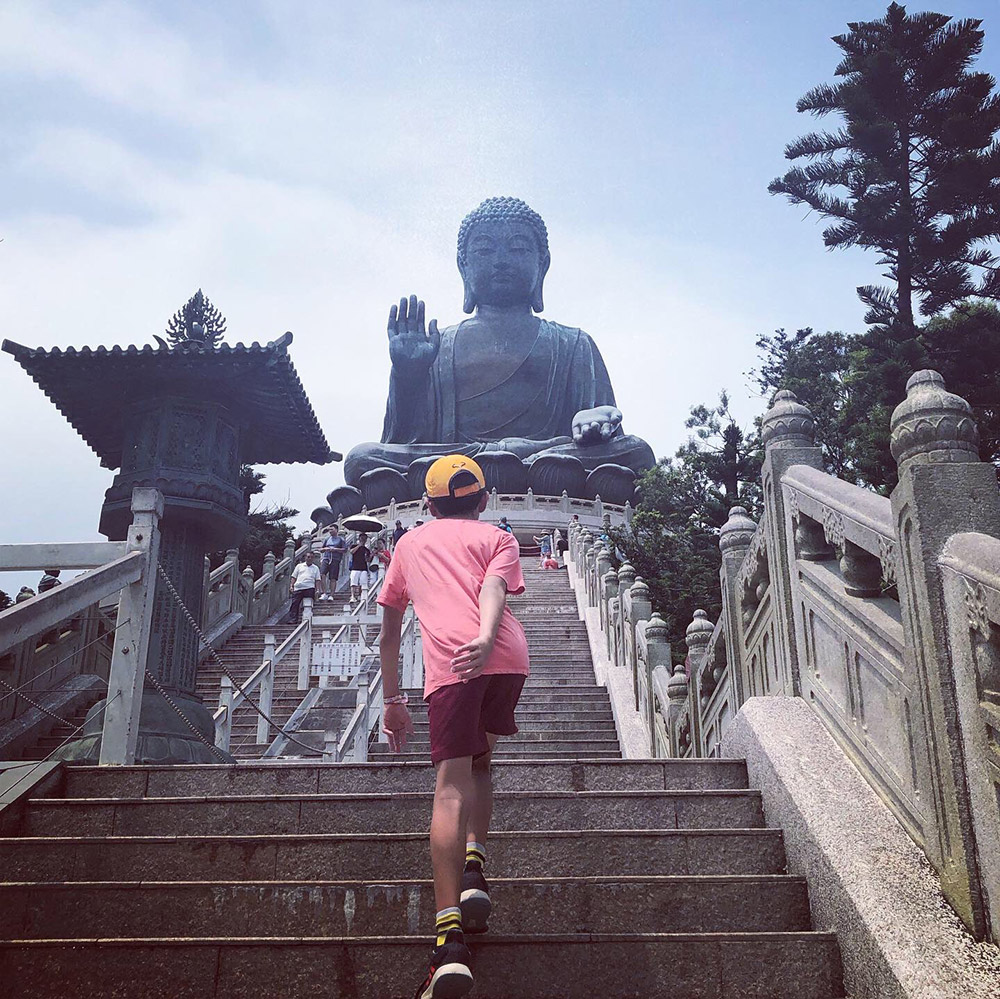 Oliver visits the magnificent Tian Tan Buddha (Big Buddha) in Hong Kong, one of the largest seated Buddhas in the world. August, 2019